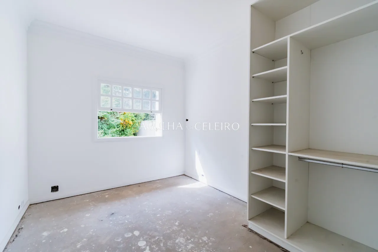 Venda/Jardim Guedala: Casa área externa ampla. – 9302 - 9302_COMLOGO-66