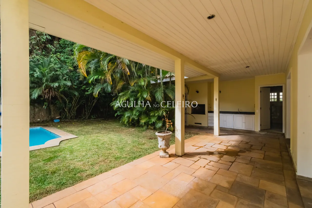 Venda/Jardim Guedala: Casa área externa ampla. – 9302 - 9302_COMLOGO-17