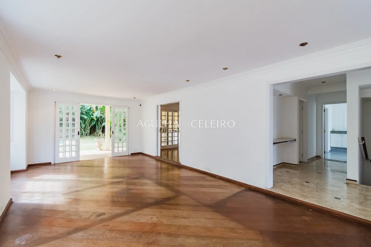 Venda/Jardim Guedala: Casa área externa ampla. – 9302 - 9302_COMLOGO-4