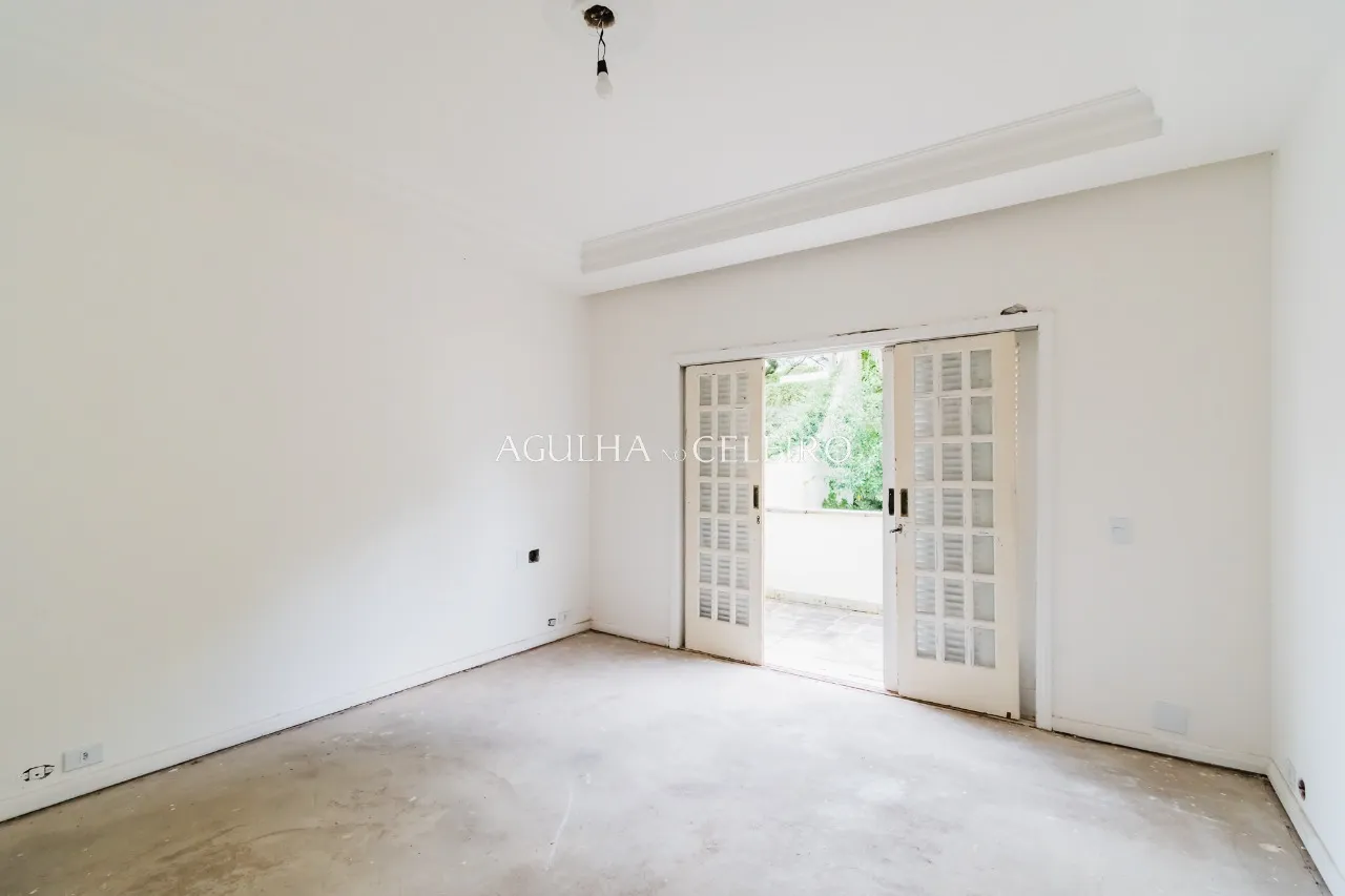 Venda/Jardim Guedala: Casa área externa ampla. – 9302 - 9302_COMLOGO-46