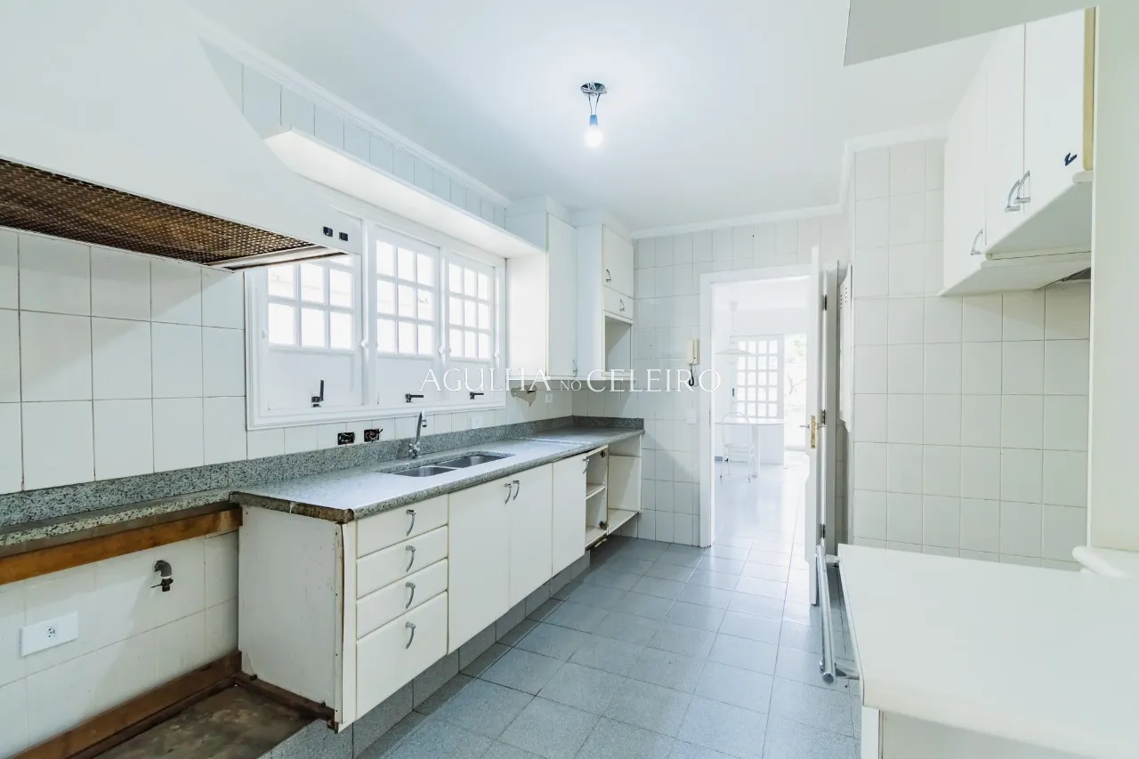 Venda/Jardim Guedala: Casa área externa ampla. – 9302 - 9302_COMLOGO-21