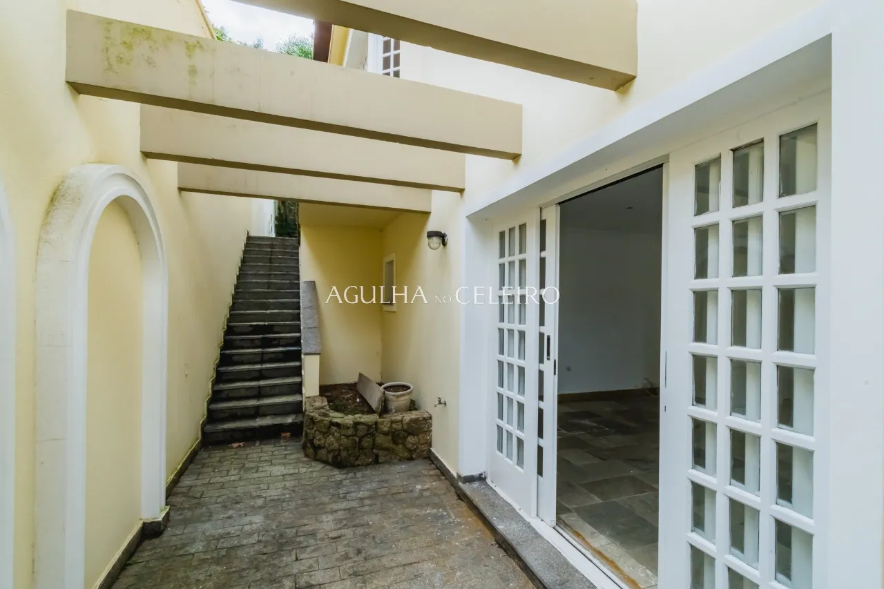 Venda/Jardim Guedala: Casa área externa ampla. – 9302 - 9302_COMLOGO-70