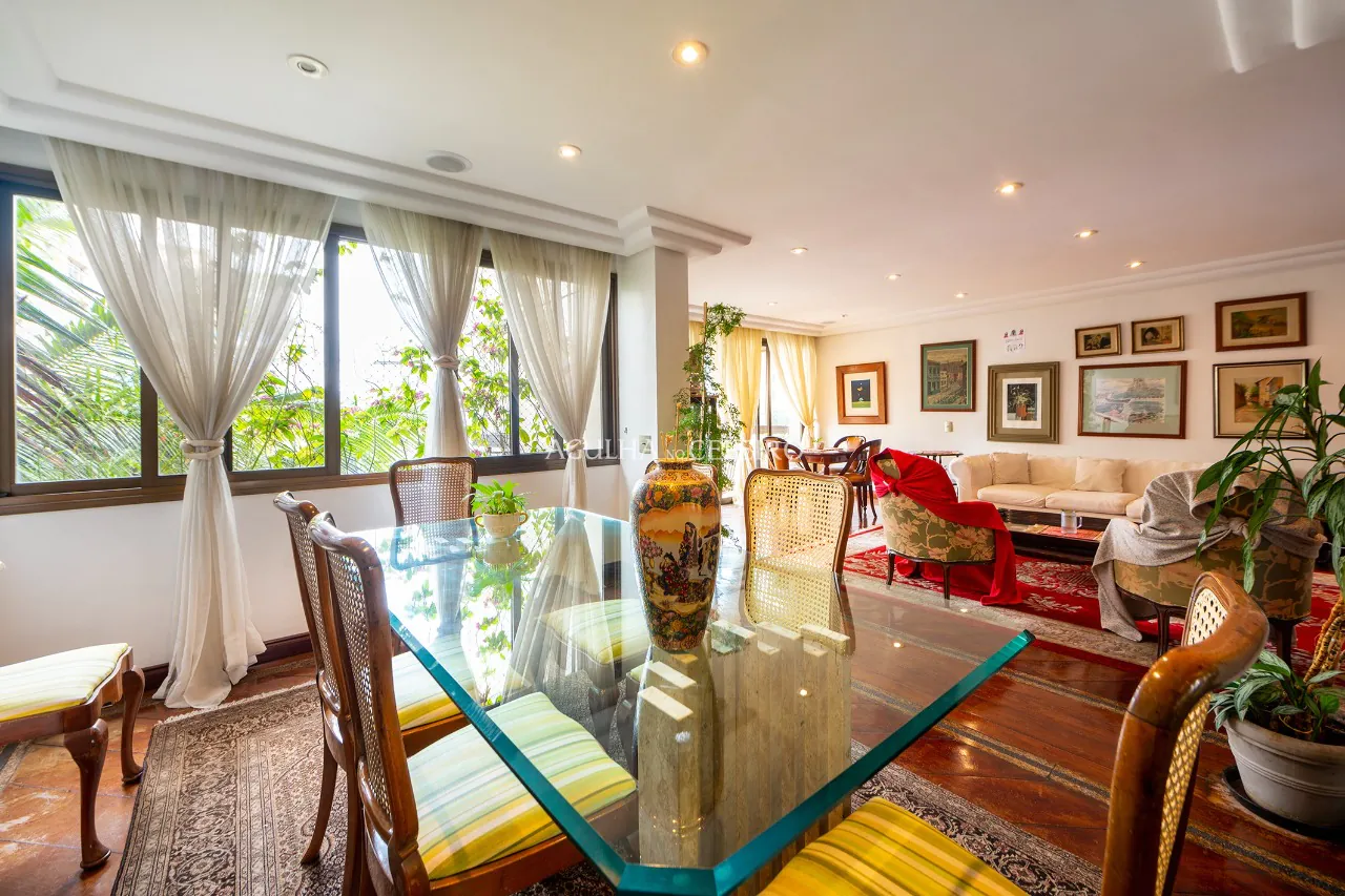 Apartamento situado em prédio com lazer e boa localização à venda no Itaim – AP5782