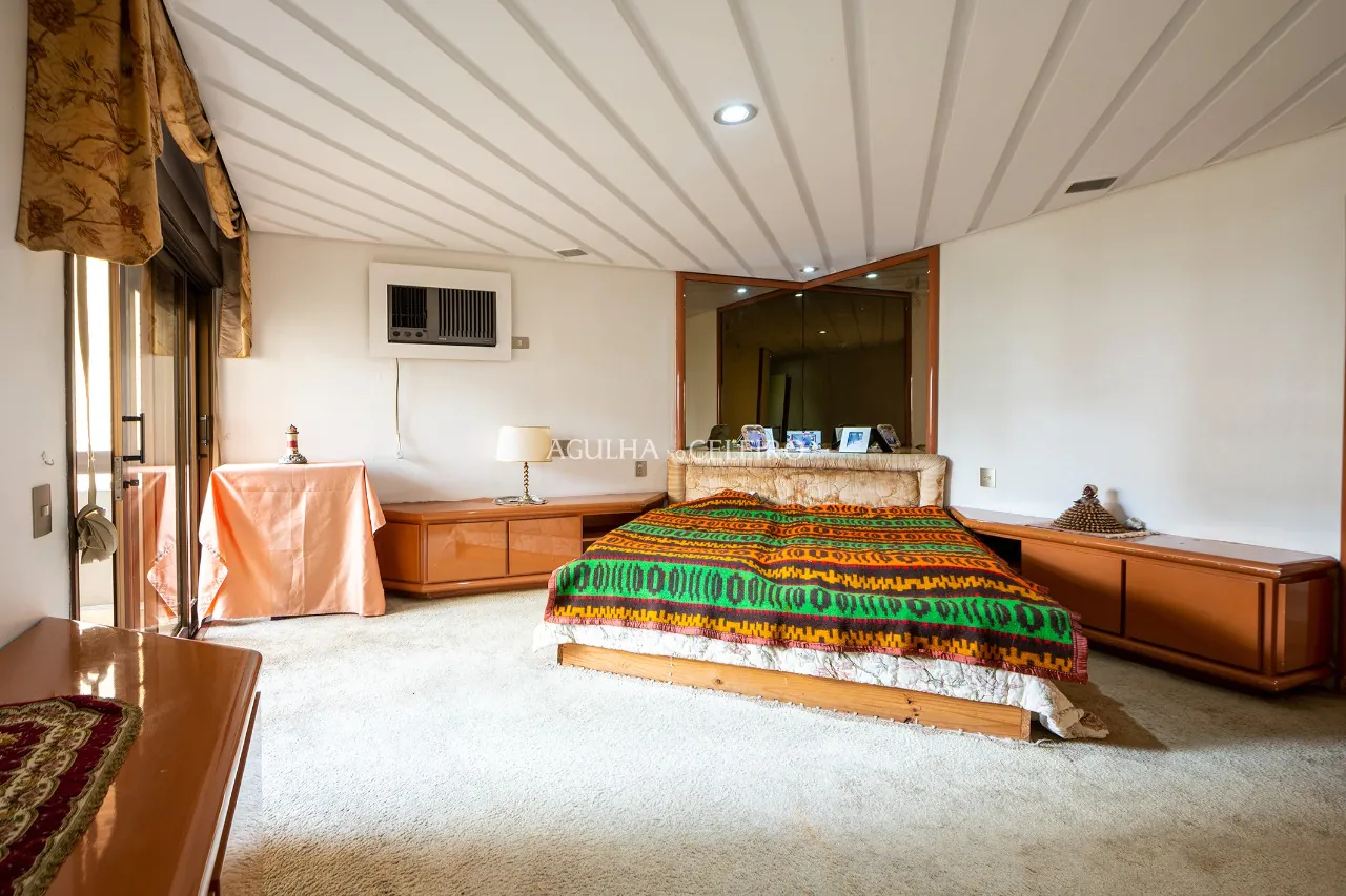 Apartamento situado em prédio com lazer e boa localização à venda no Itaim – AP5782