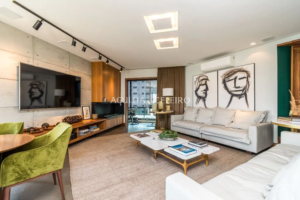 Apartamento encantador à venda em Moema. – AP7639