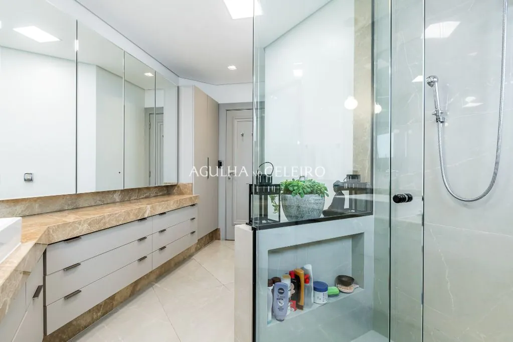 Apartamento encantador à venda em Moema. – AP7639