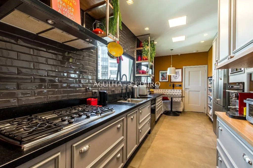 Apartamento encantador à venda em Moema. – AP7639