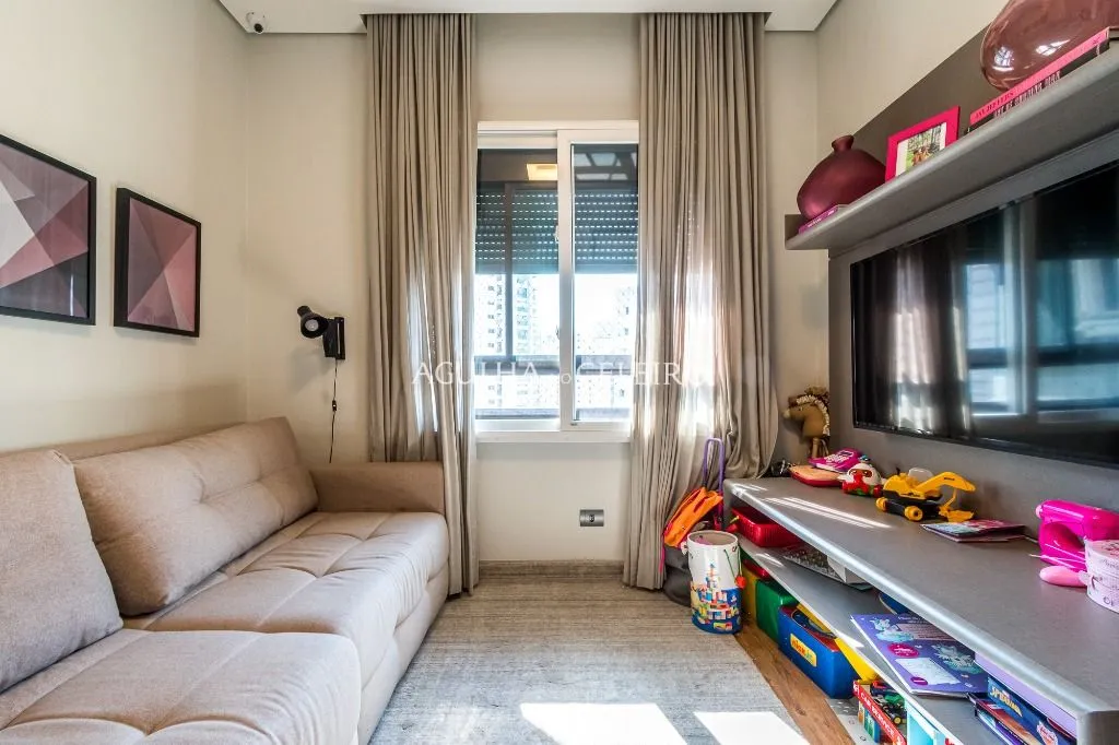 Apartamento encantador à venda em Moema. – AP7639