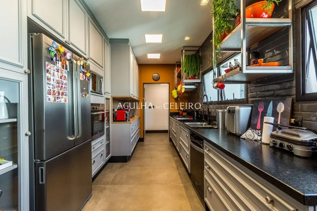 Apartamento encantador à venda em Moema. – AP7639
