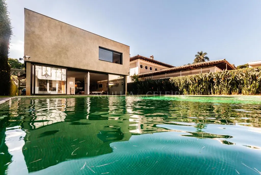 Venda/Jardim Luzitânia: Casa moderna e ampla com total segurança! – CA0445