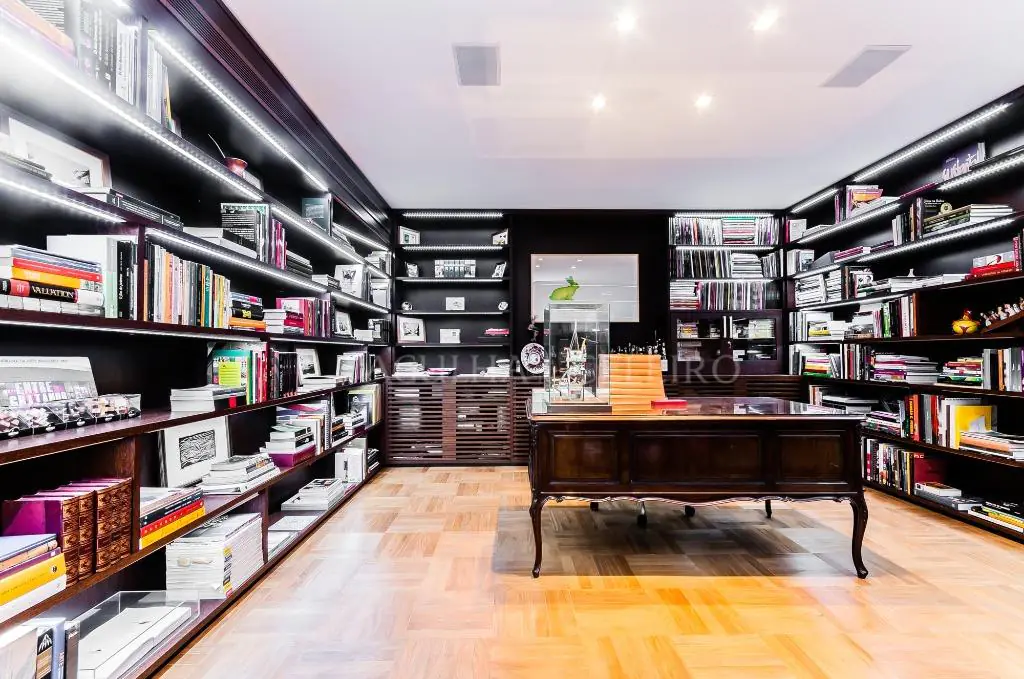 Venda/Jardim Luzitânia: Casa moderna e ampla com total segurança! – CA0445