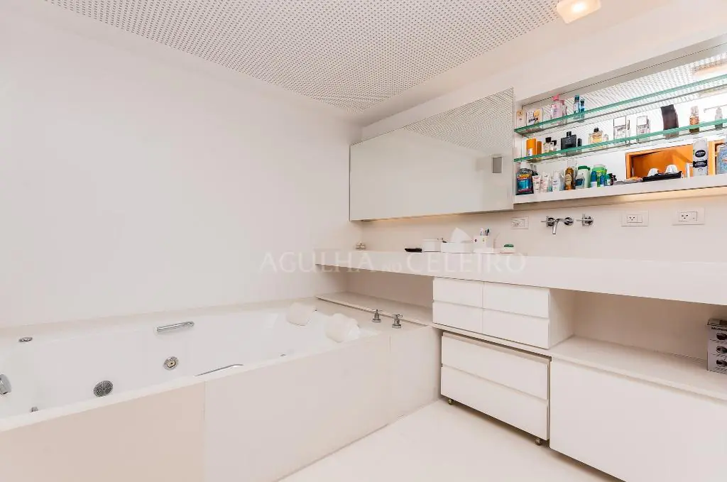 Venda/Jardim Luzitânia: Casa moderna e ampla com total segurança! – CA0445