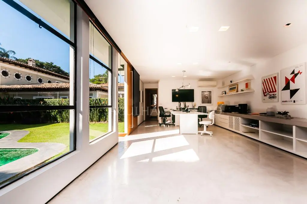 Venda/Jardim Luzitânia: Casa moderna e ampla com total segurança! – CA0445