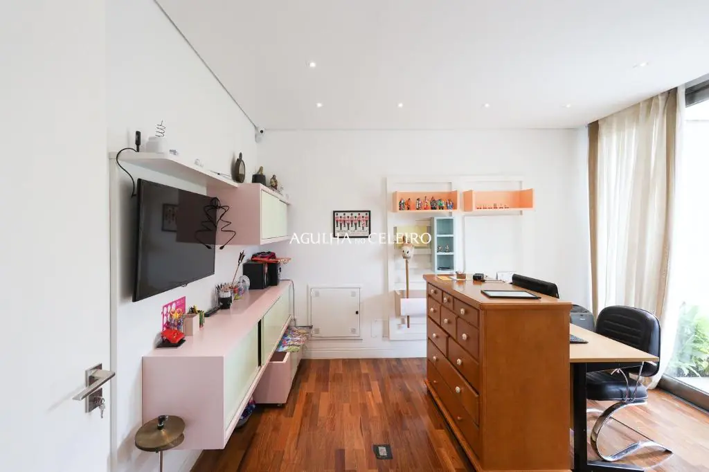 Venda/Jardim Paulista : Casa reformada para viver feliz prox ao Parque Ibirapuera – CA0898