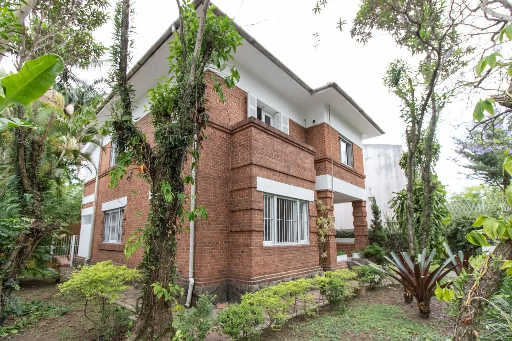 Venda/Locação/Jardim Paulista: Casa e Jardim! – CA1169