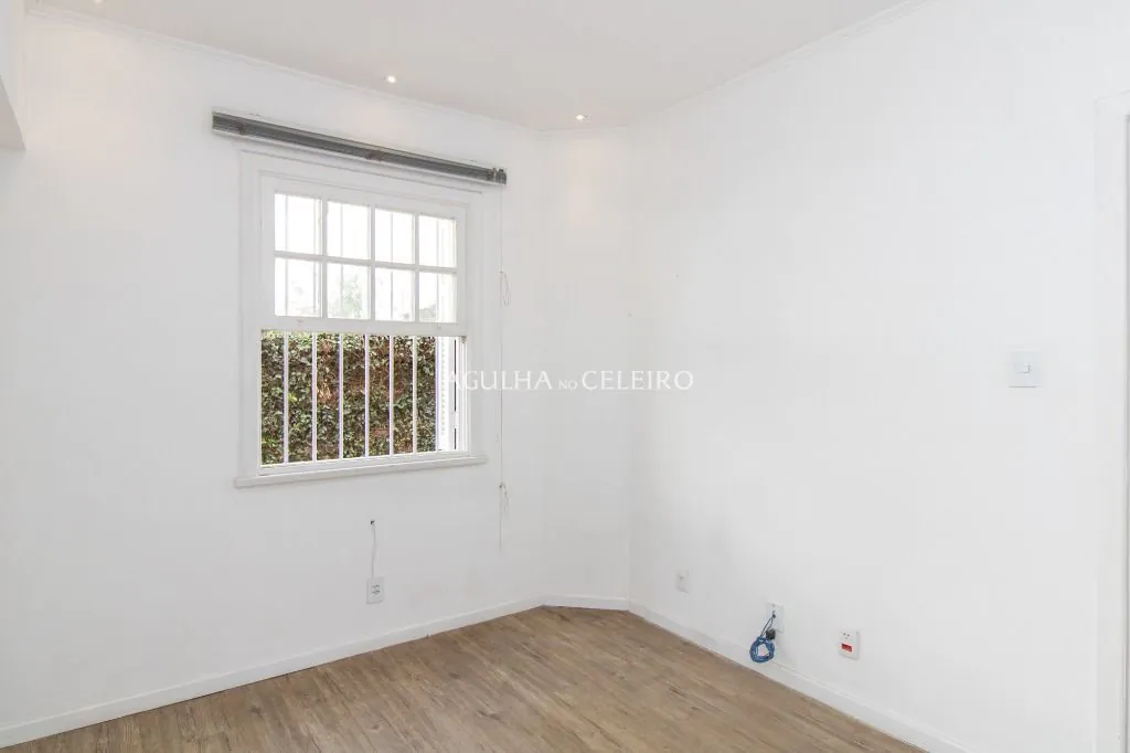 Venda/Locação/Jardim Paulista: Casa e Jardim! – CA1169