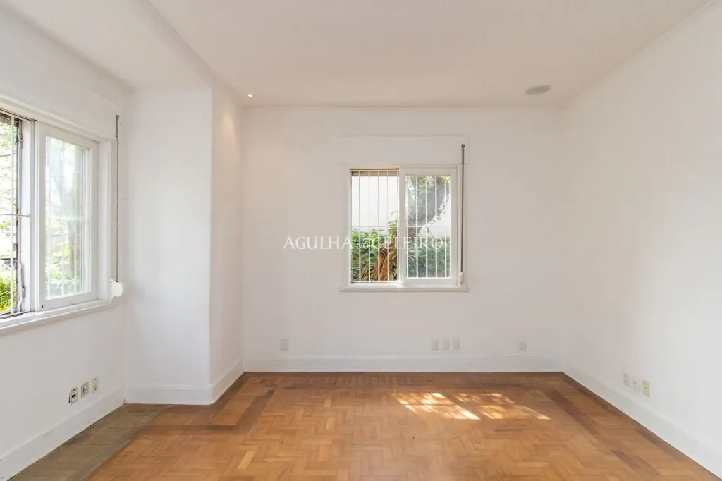 Venda/Locação/Jardim Paulista: Casa e Jardim! – CA1169