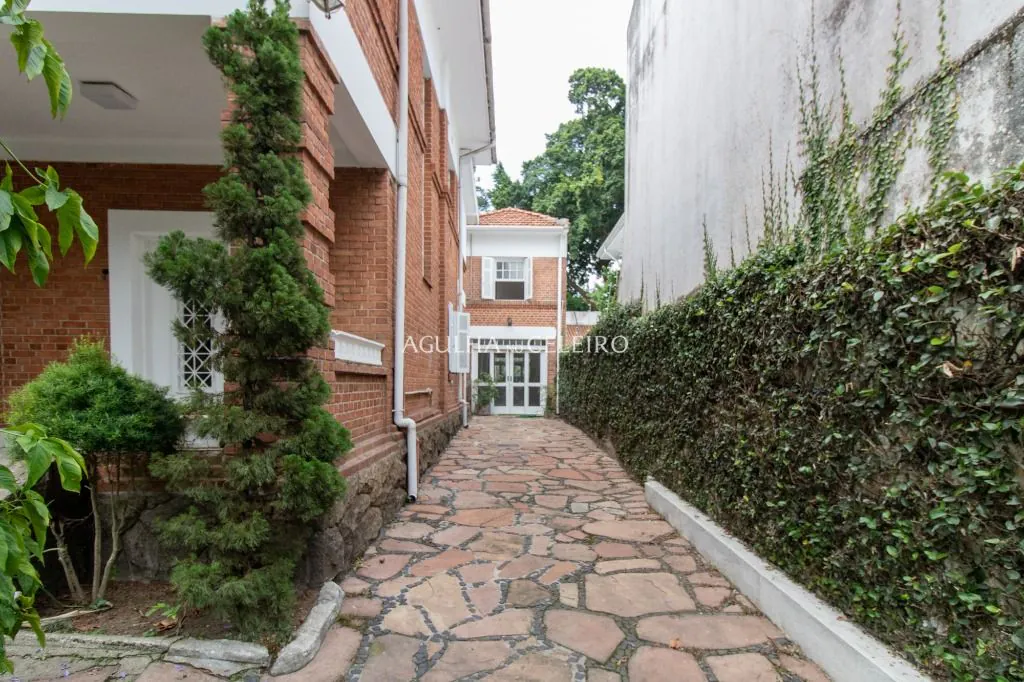 Venda/Locação/Jardim Paulista: Casa e Jardim! – CA1169