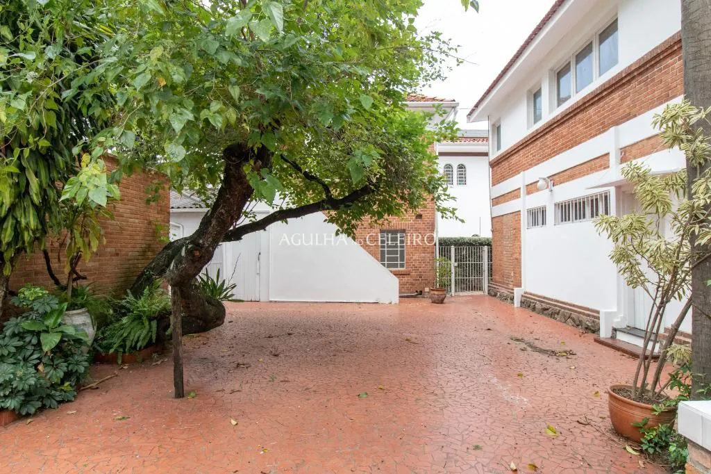 Venda/Locação/Jardim Paulista: Casa e Jardim! – CA1169