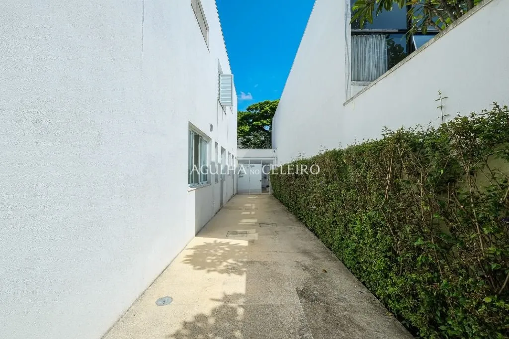 Venda/Jardim Luzitania: Casa Especial a passos do parque! – CA1252