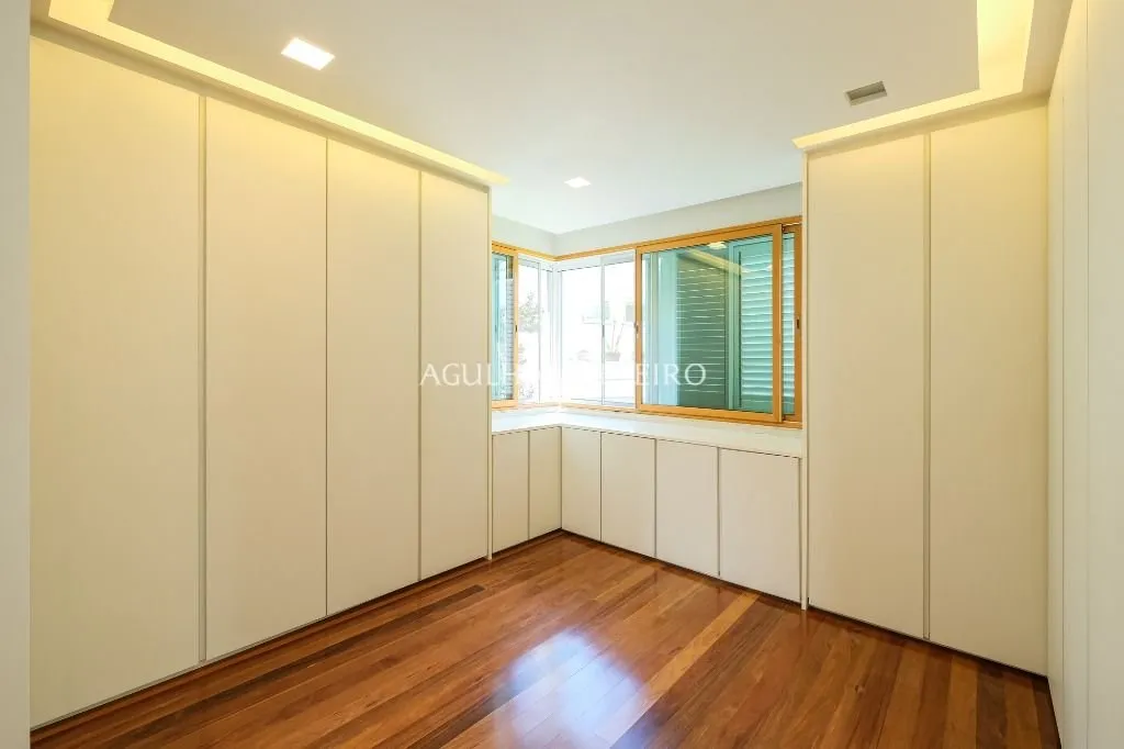 Venda/Jardim Luzitania: Casa Especial a passos do parque! – CA1252