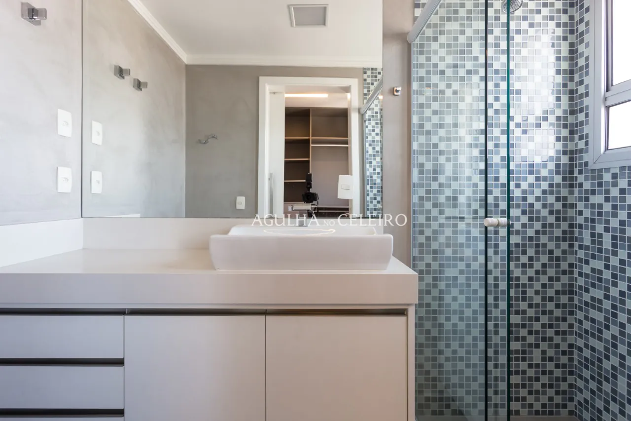 Venda/Moema: Vista Livre e piscina! – CO0575