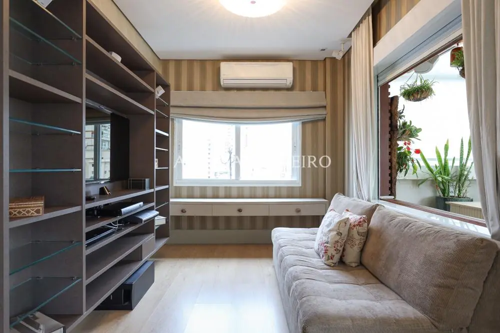 Venda/Jardim América: Cobertura Impecável na melhor localização do Jardins! – CO0645