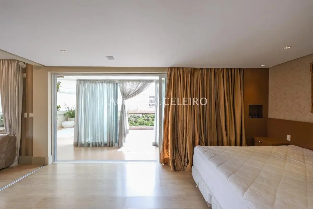 Venda/Jardim América: Cobertura Impecável na melhor localização do Jardins! – CO0645