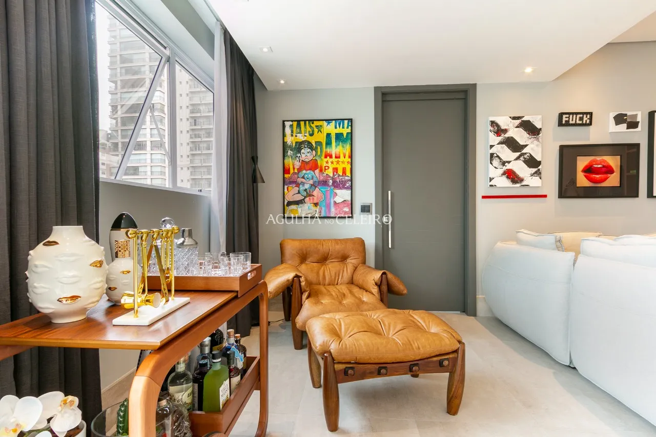 Venda/Vila Nova Conceição: Apaixonante! – 10124