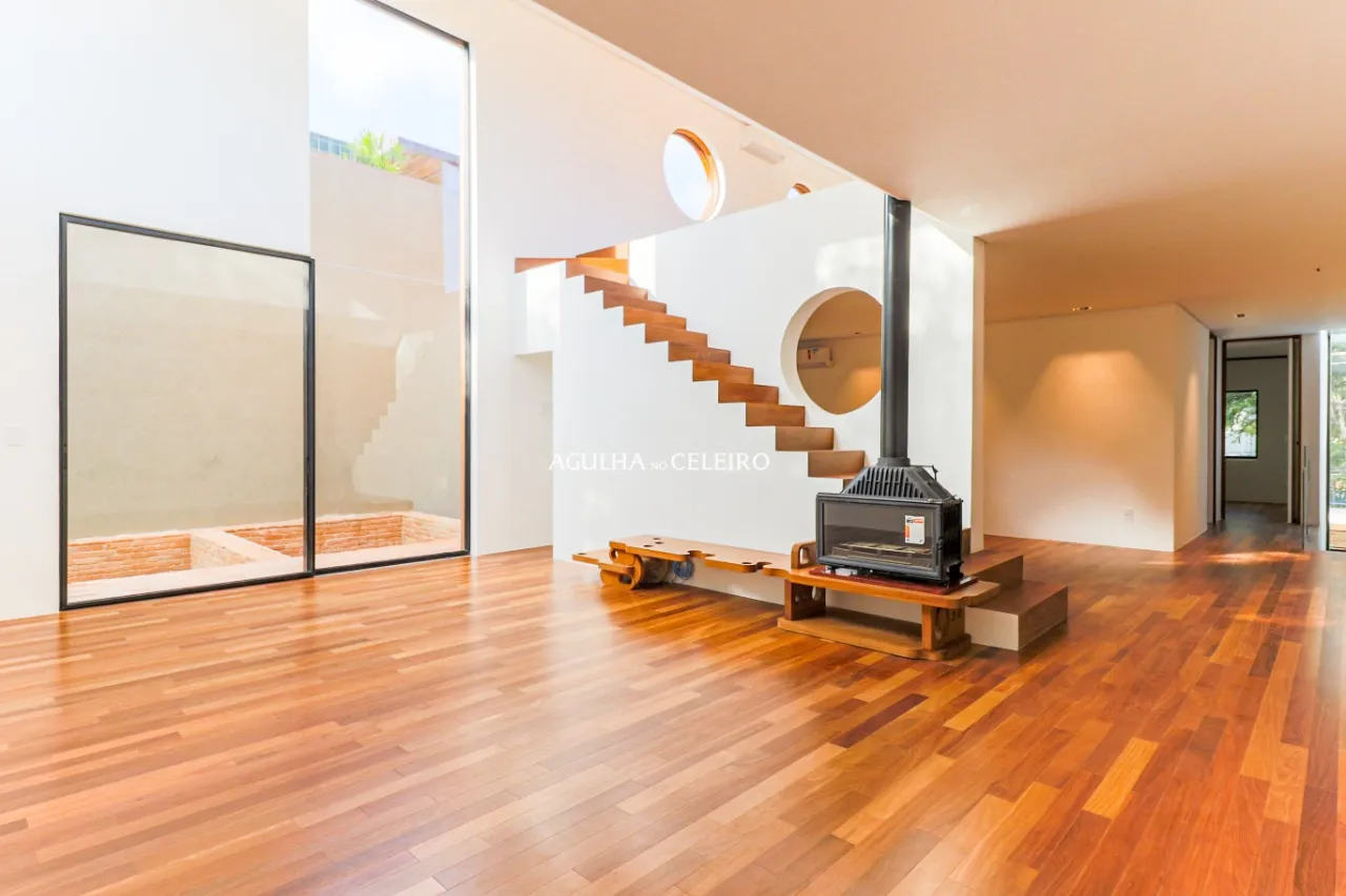 Uma casa especial, para pessoas especiais à venda no Jardim Paulista – 10137 - Rua Marechal Bittencourt, 91- (38 de 276)