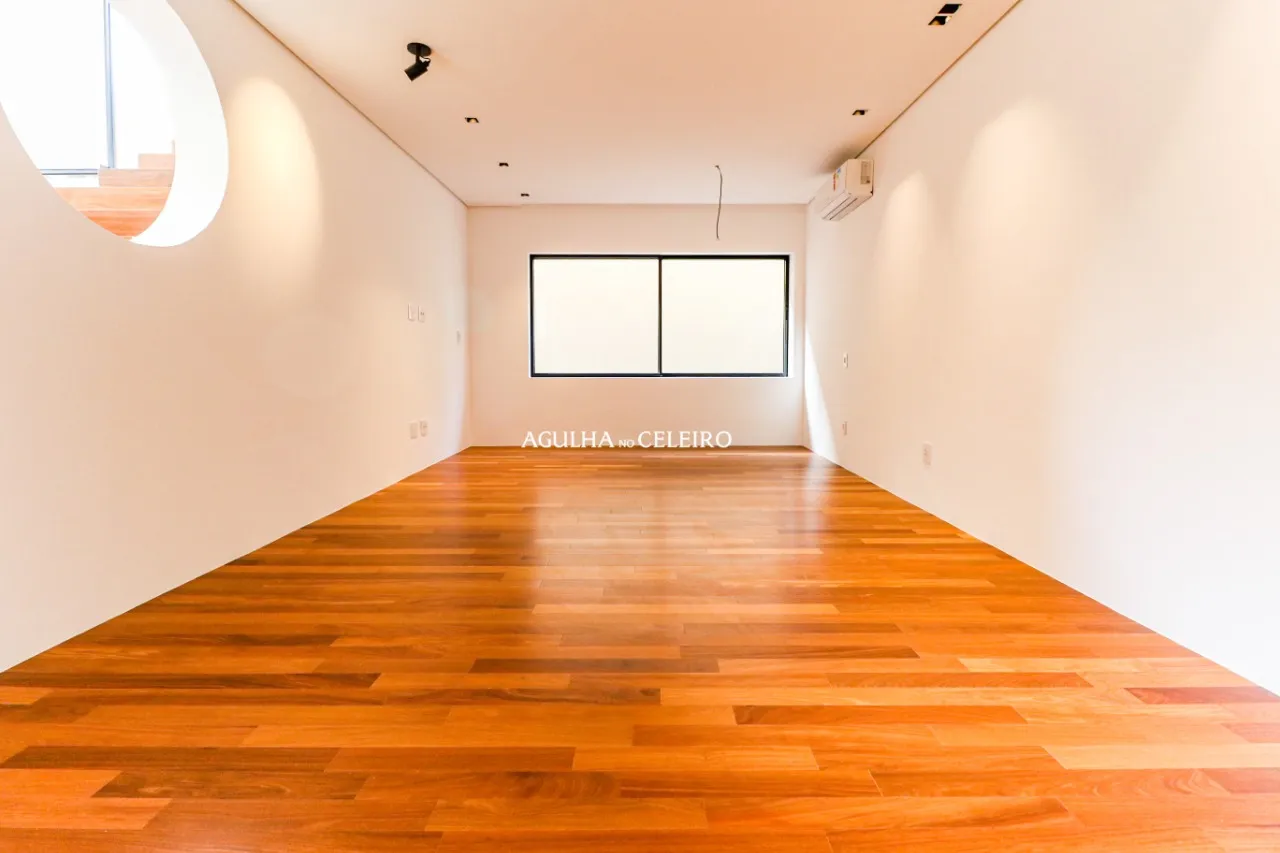 Uma casa especial, para pessoas especiais à venda no Jardim Paulista – 10137 - Rua Marechal Bittencourt, 91- (27 de 276)