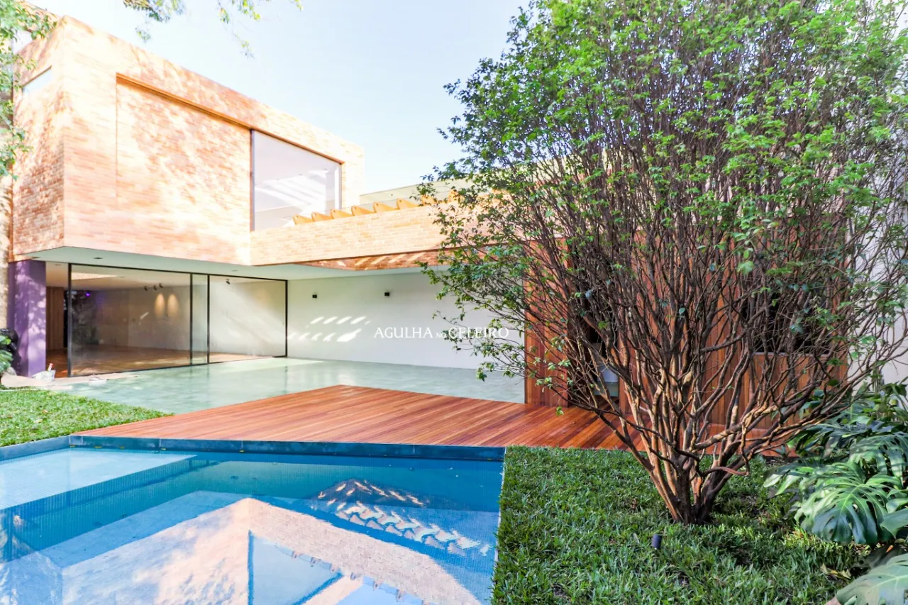 Uma casa especial, para pessoas especiais à venda no Jardim Paulista – 10137 - Rua Marechal Bittencourt, 91- (250 de 276)