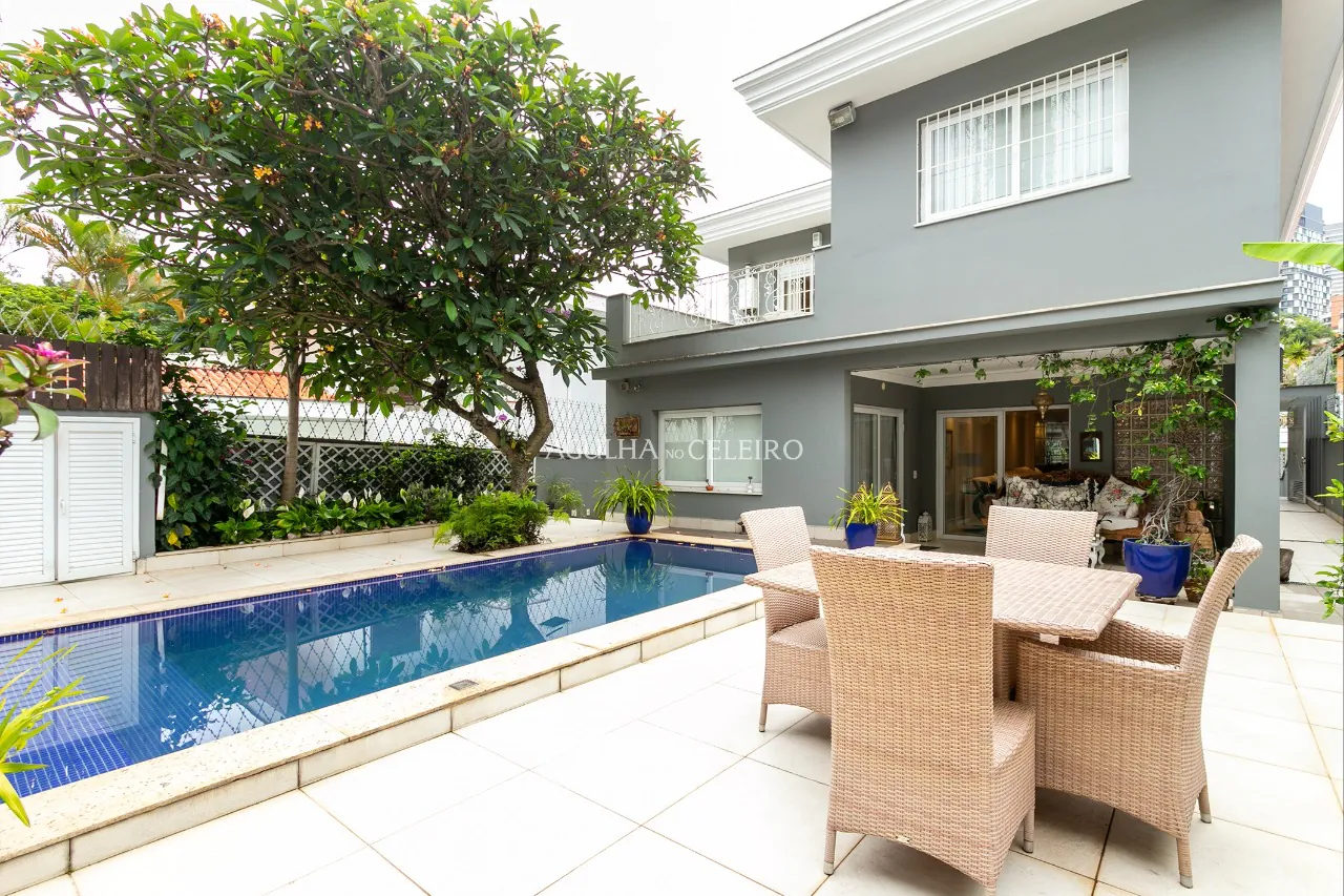 Linda casa em Pinheiros reformada à venda em Pinheiros – 12278 - casa -a - venda - pinheiros (22)