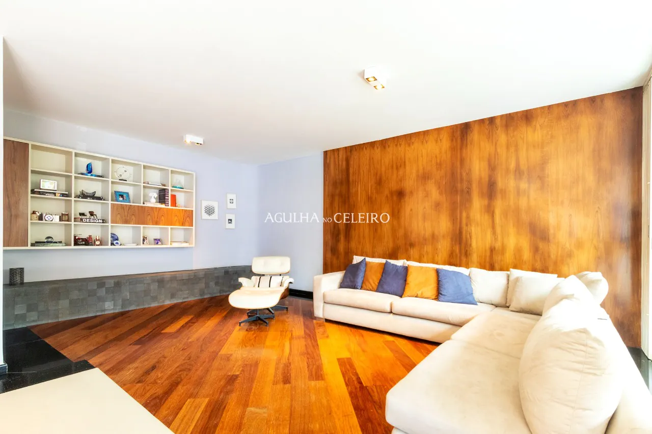 Casa deliciosa á venda em Alto de Pinheiros. – 12393