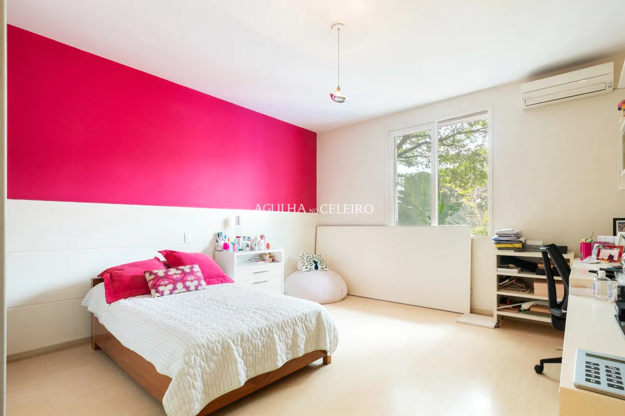 Casa deliciosa á venda em Alto de Pinheiros. – 12393