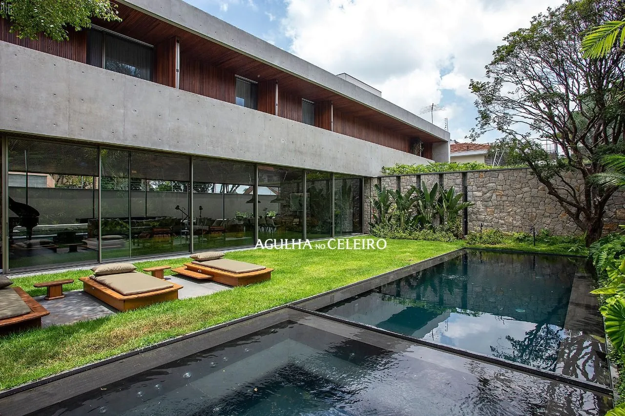 Uma casa única, assinada por Gui Mattos em Alto de Pinheiros. – 12801