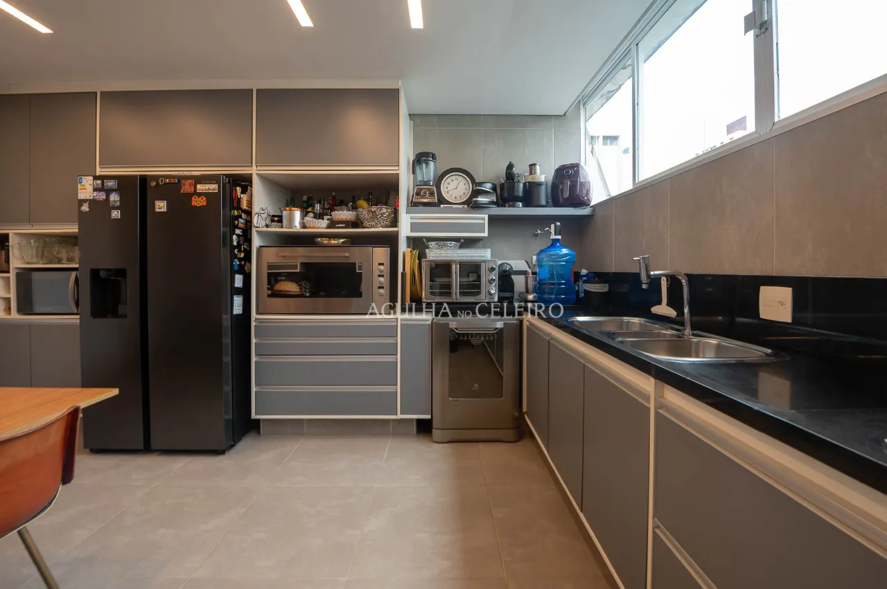 Apê com reforma moderna, para você fazer tudo a pé nos jardins. – 12838