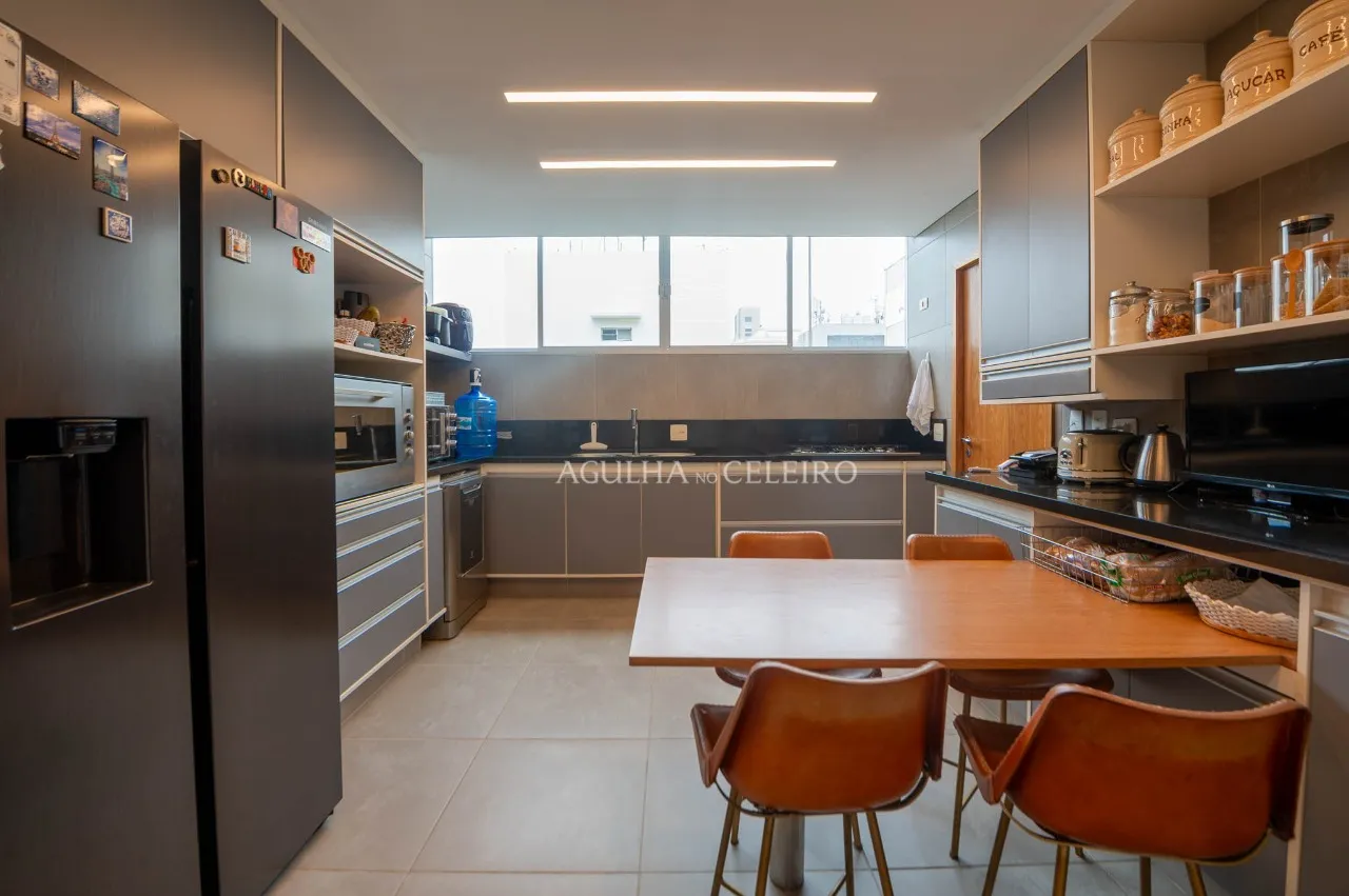 Apê com reforma moderna, para você fazer tudo a pé nos jardins. – 12838