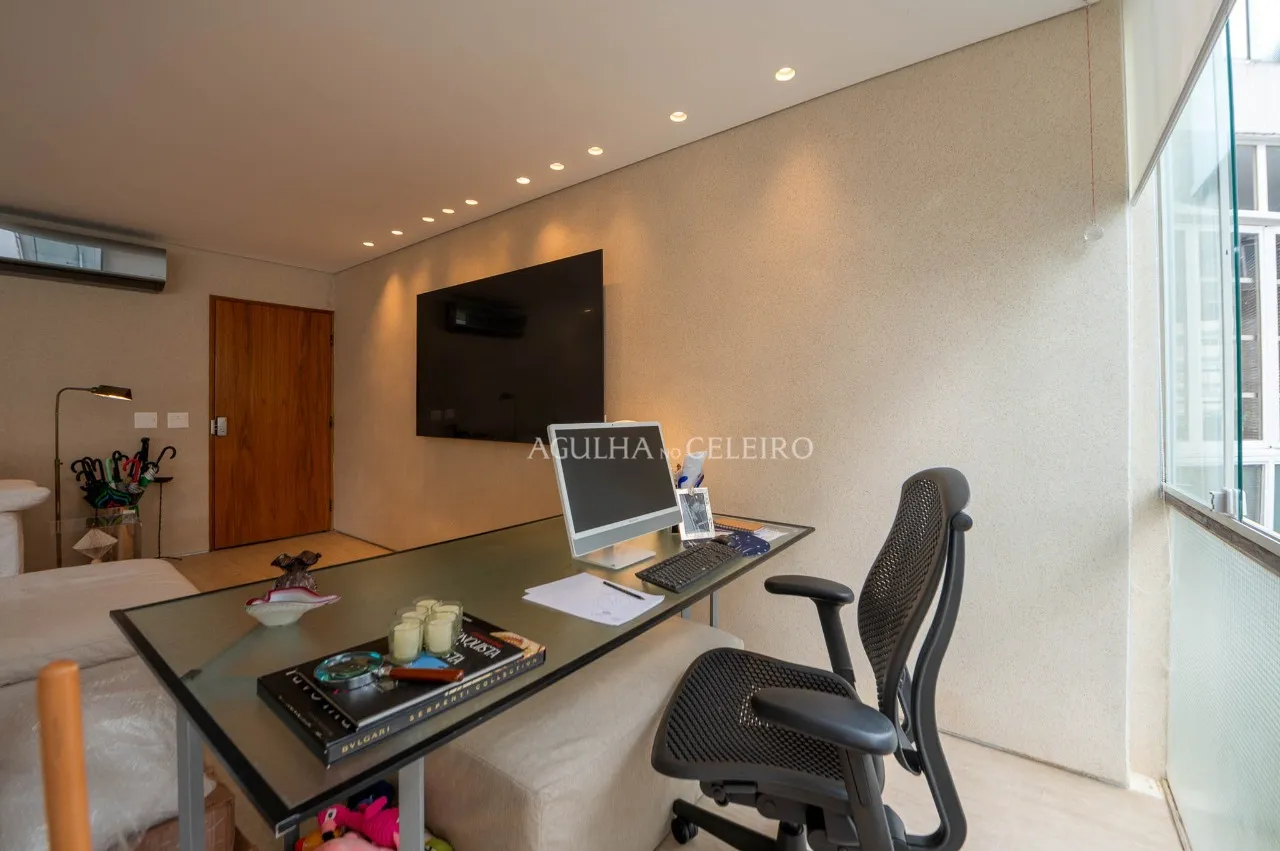 Apê com reforma moderna, para você fazer tudo a pé nos jardins. – 12838