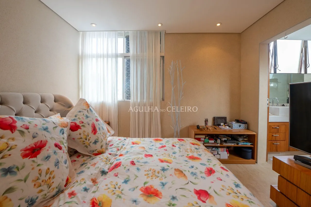 Apê com reforma moderna, para você fazer tudo a pé nos jardins. – 12838