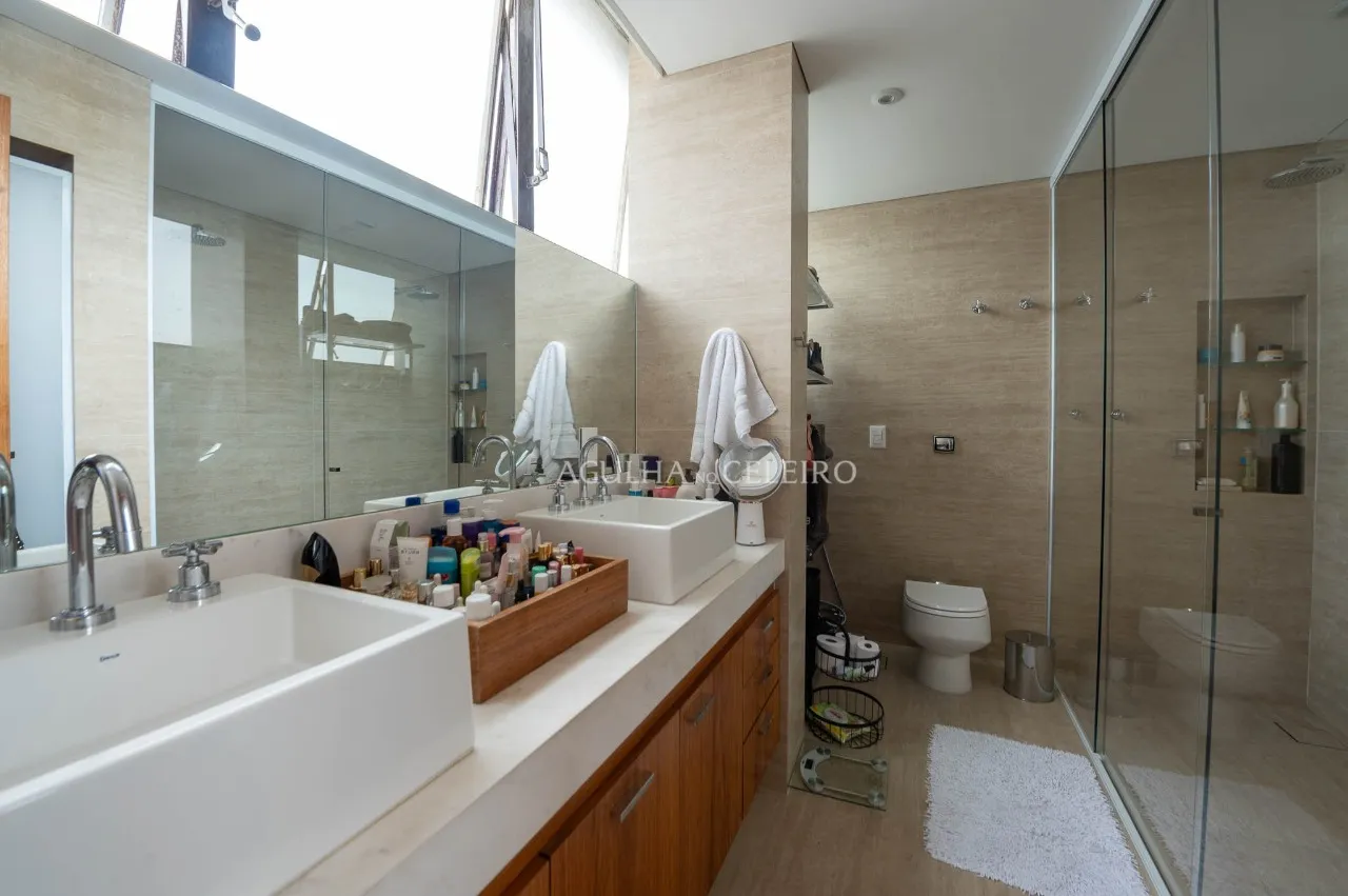 Apê com reforma moderna, para você fazer tudo a pé nos jardins. – 12838