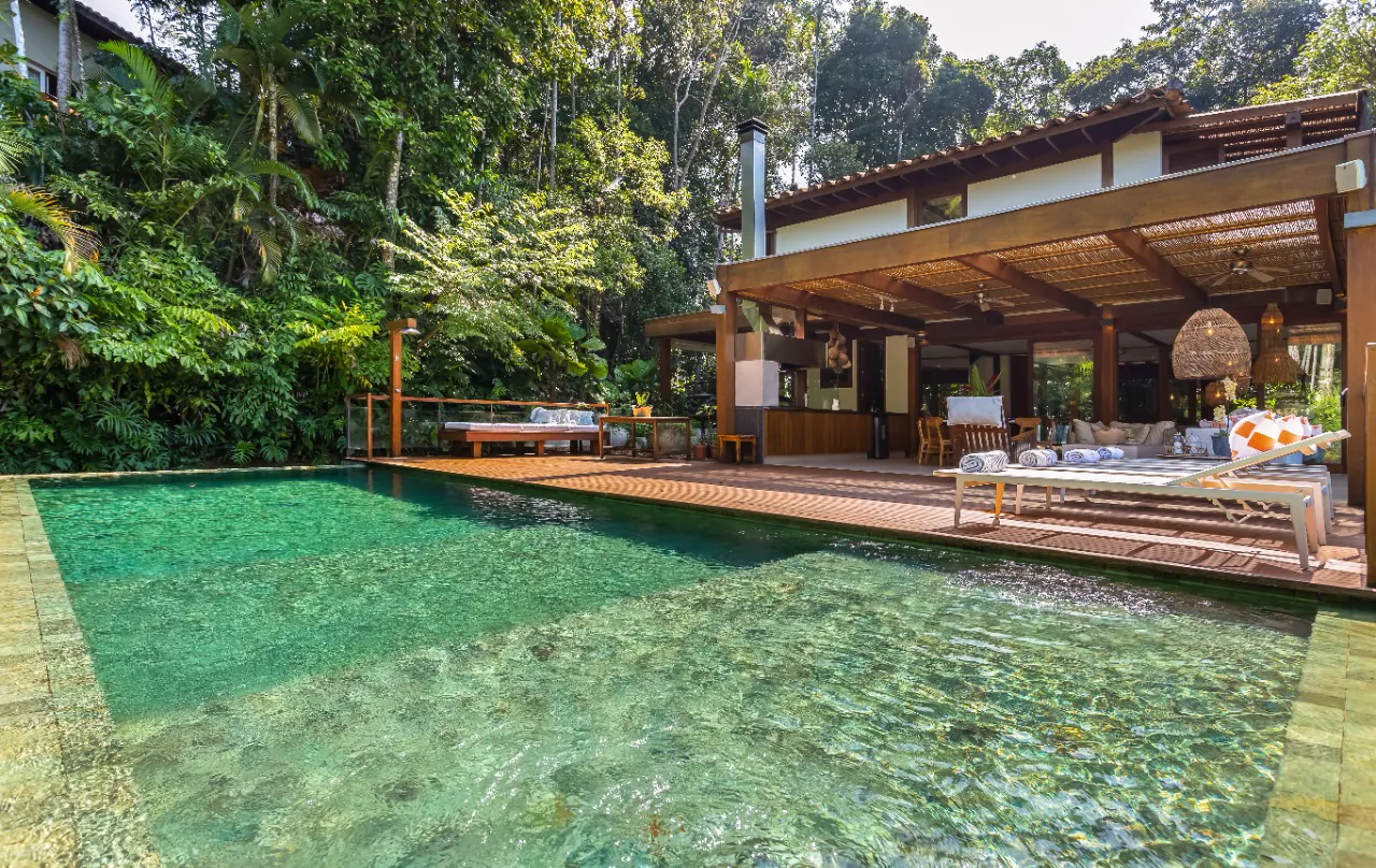 Casa de praia lindíssima, cercada pela Mata Atlântica na Praia de São Pedro. – 13195 - Alta Resolução79