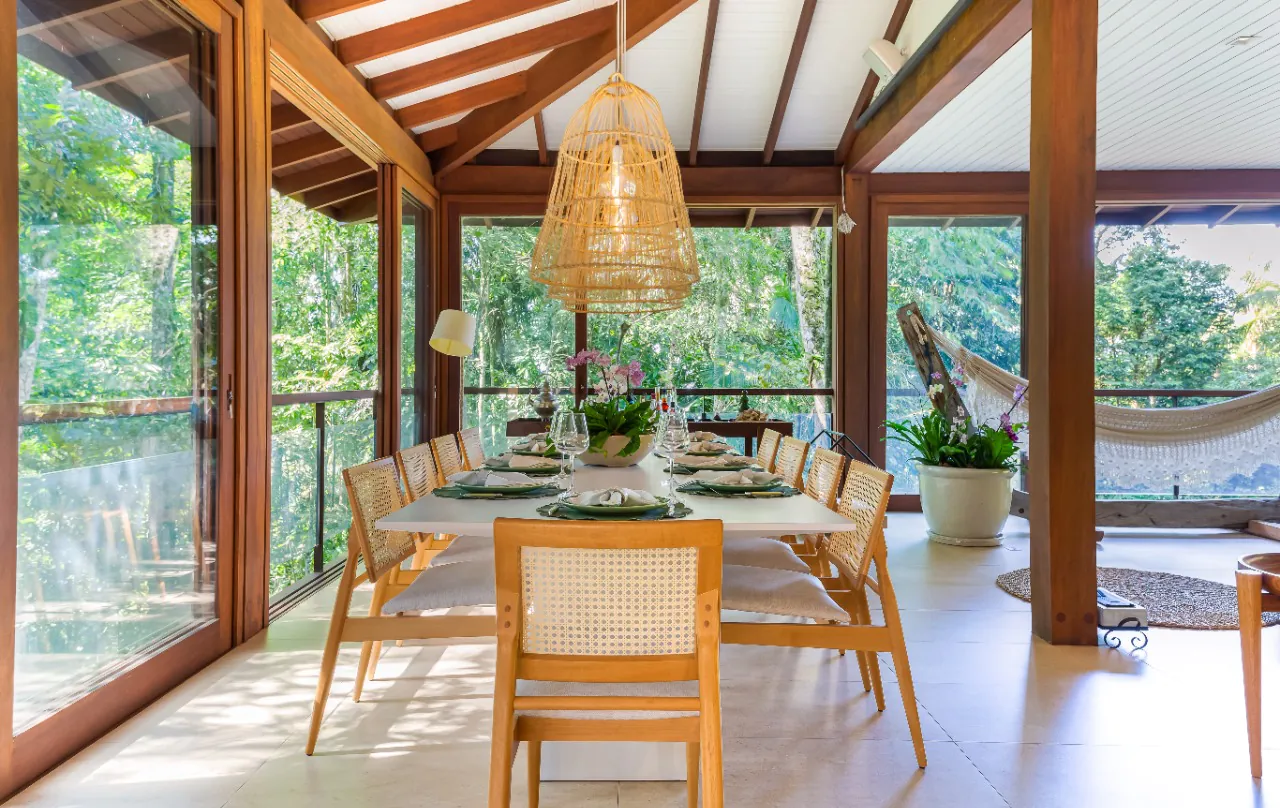 Casa de praia lindíssima, cercada pela Mata Atlântica na Praia de São Pedro. – 13195 - Alta Resolução58