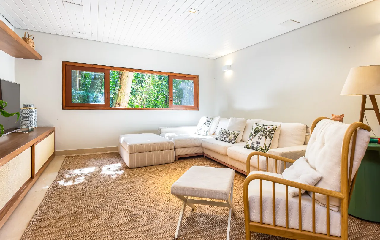 Casa de praia lindíssima, cercada pela Mata Atlântica na Praia de São Pedro. – 13195 - Alta Resolução27