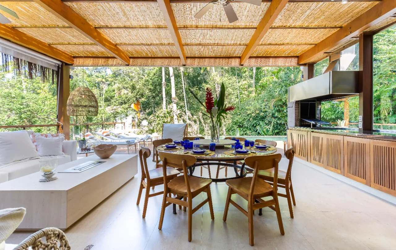 Casa de praia lindíssima, cercada pela Mata Atlântica na Praia de São Pedro. – 13195 - Alta Resolução69