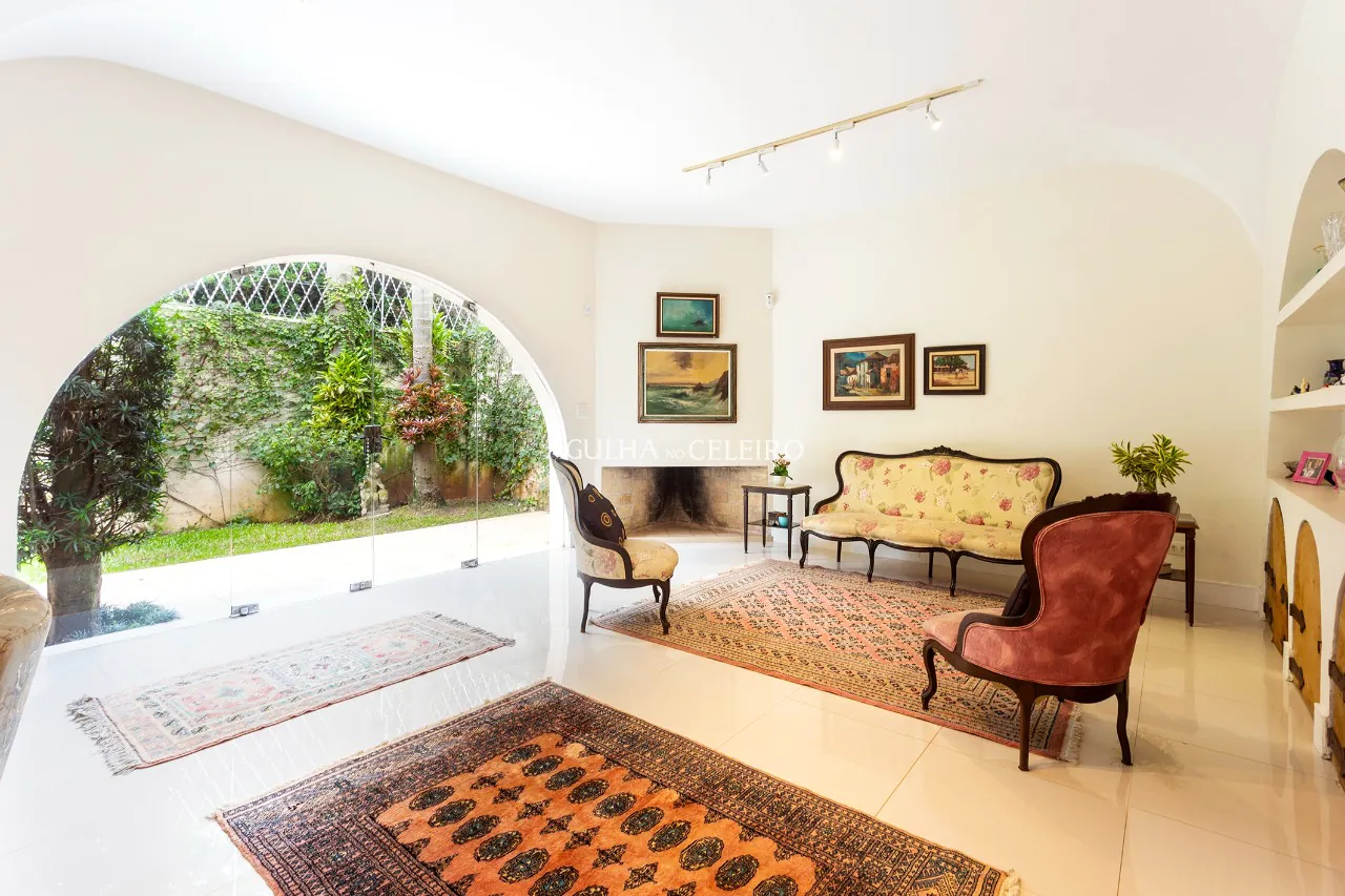Casa com ares mediterrâneos à venda na charmosa Vila Madalena – 8871 - _MG_3658