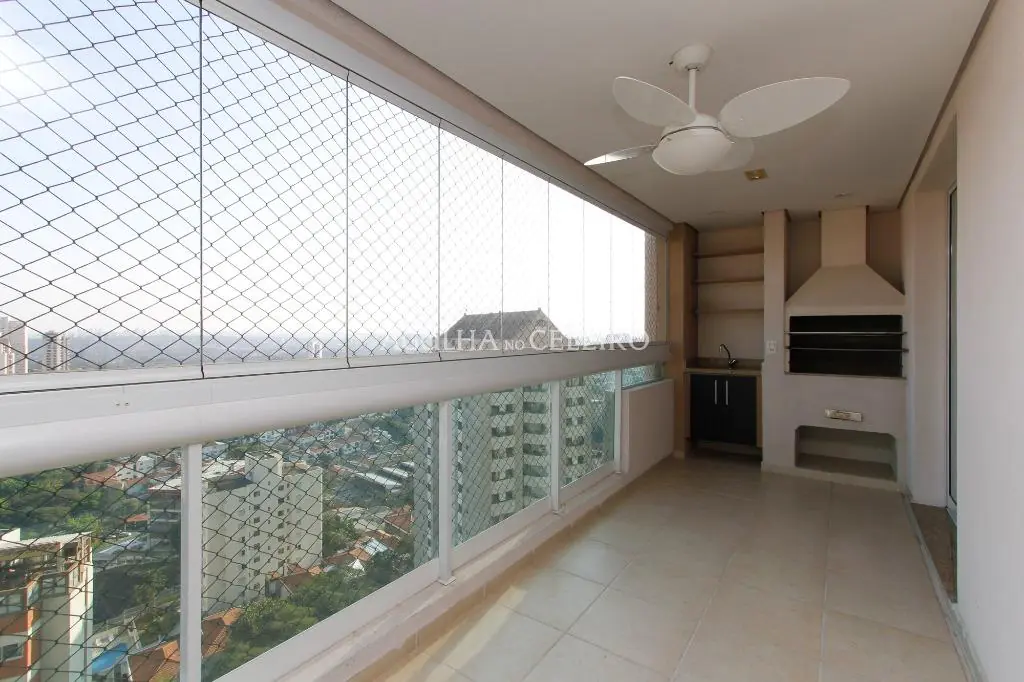 Apartamento a venda na Vila Madalena, varanda gourmet e vista eterna para o verde. – AP2438