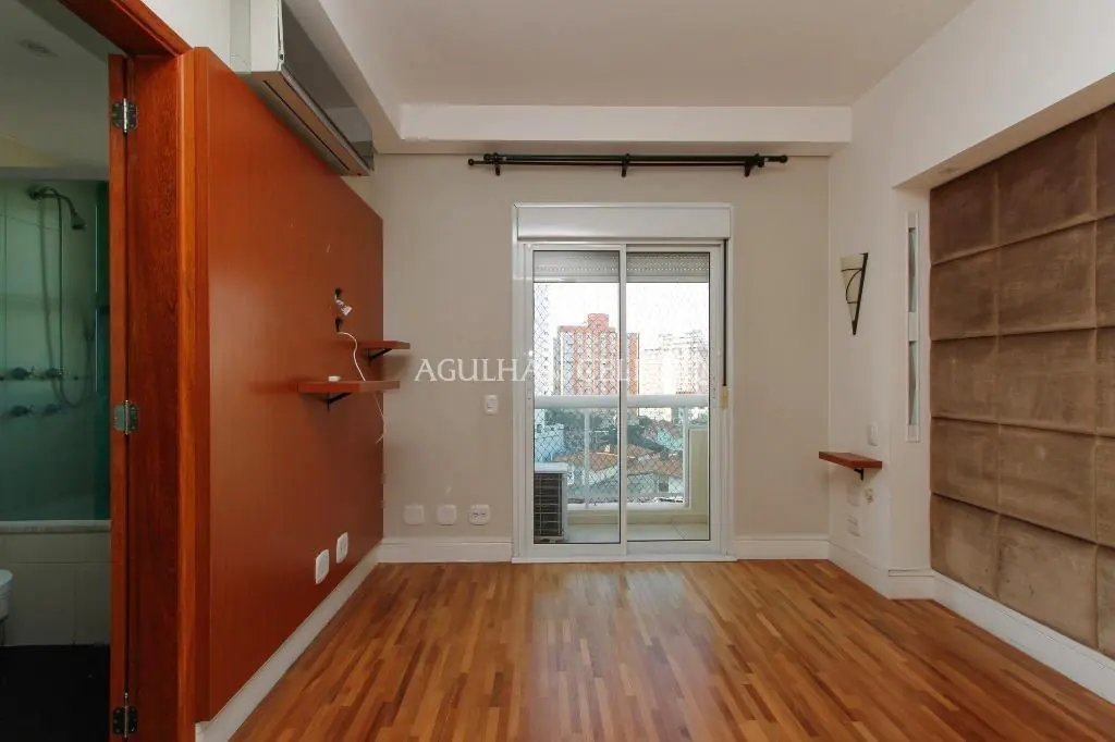 Apartamento a venda na Vila Madalena, varanda gourmet e vista eterna para o verde. – AP2438