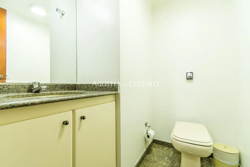 Venda/Moema: 04 suítes no melhor de Moema Pássaros! – AP7001