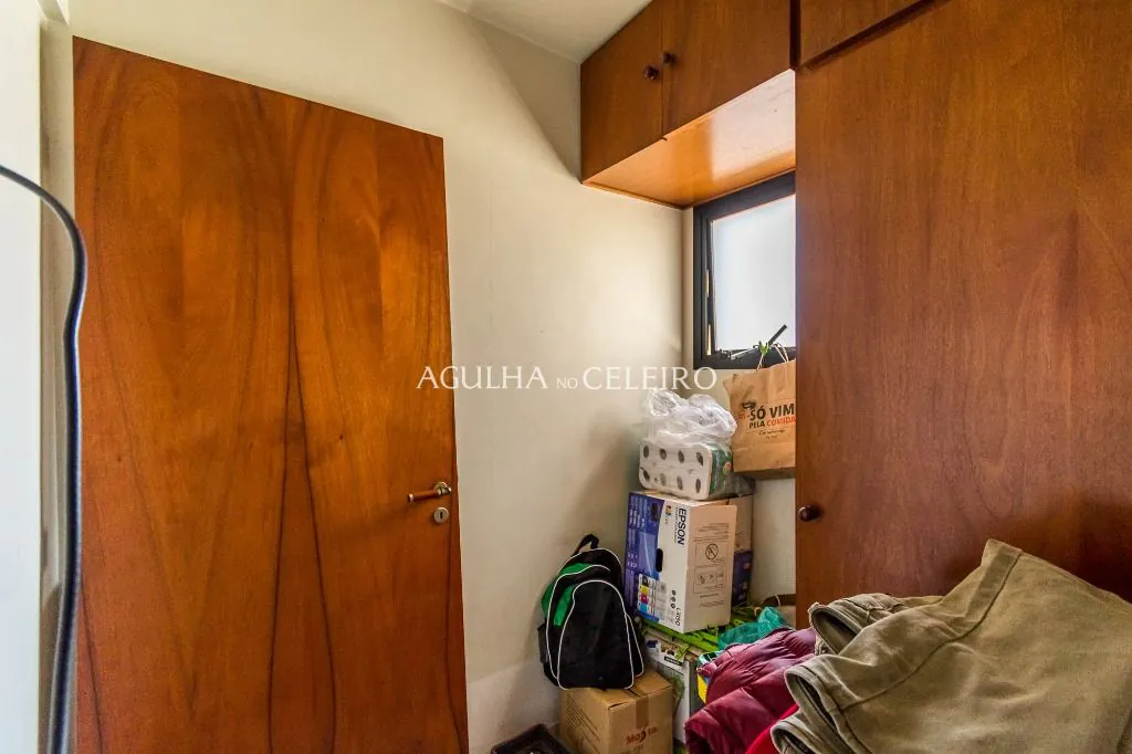 Venda/Moema: 04 suítes no melhor de Moema Pássaros! – AP7001